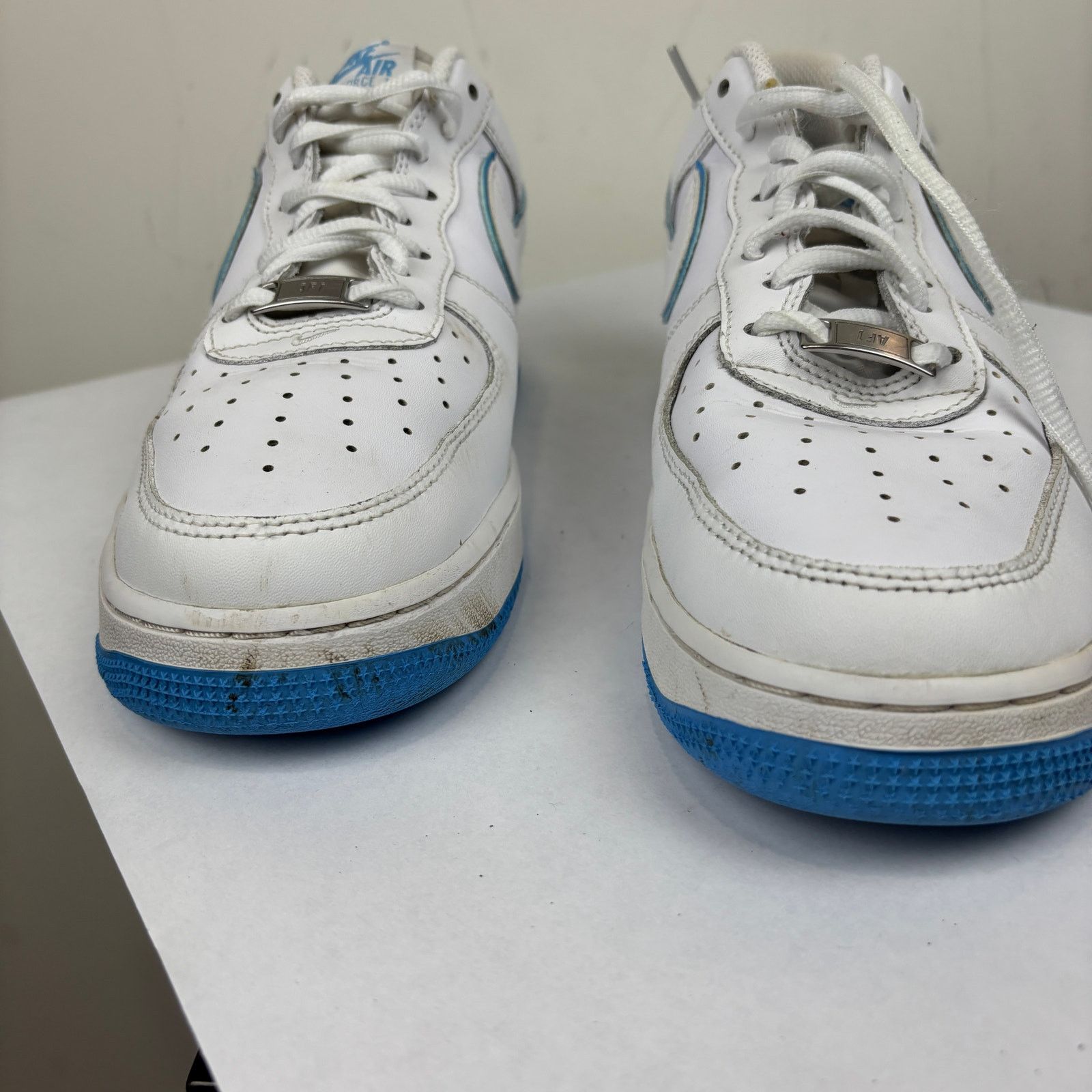 Nike Nike Air Force 1 '07 Low White University Blue Shoes 9.5 Size US 9.5 / EU 42-43 - 14 Thumbnail