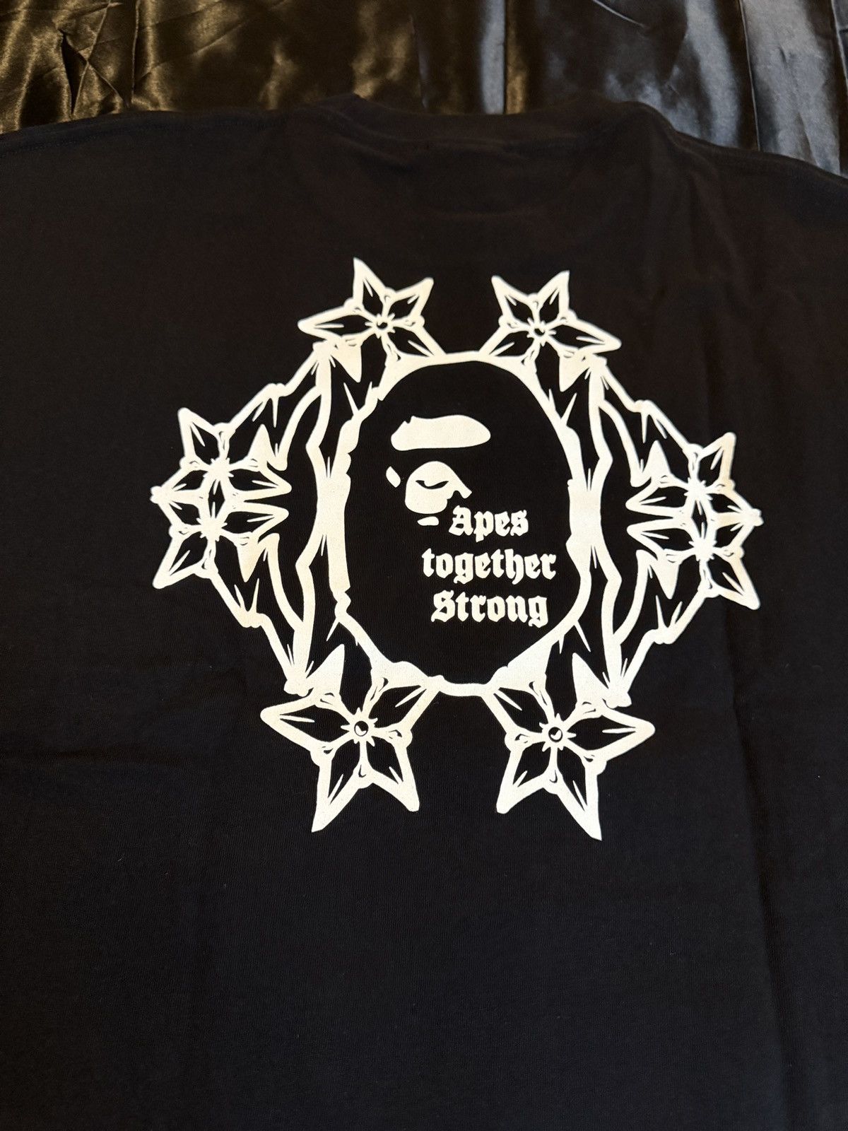 Bape Bape Gothic Logo Relaxed Fit Tee 2XL Size US XXL / EU 58 / 5 - 1 Thumbnail