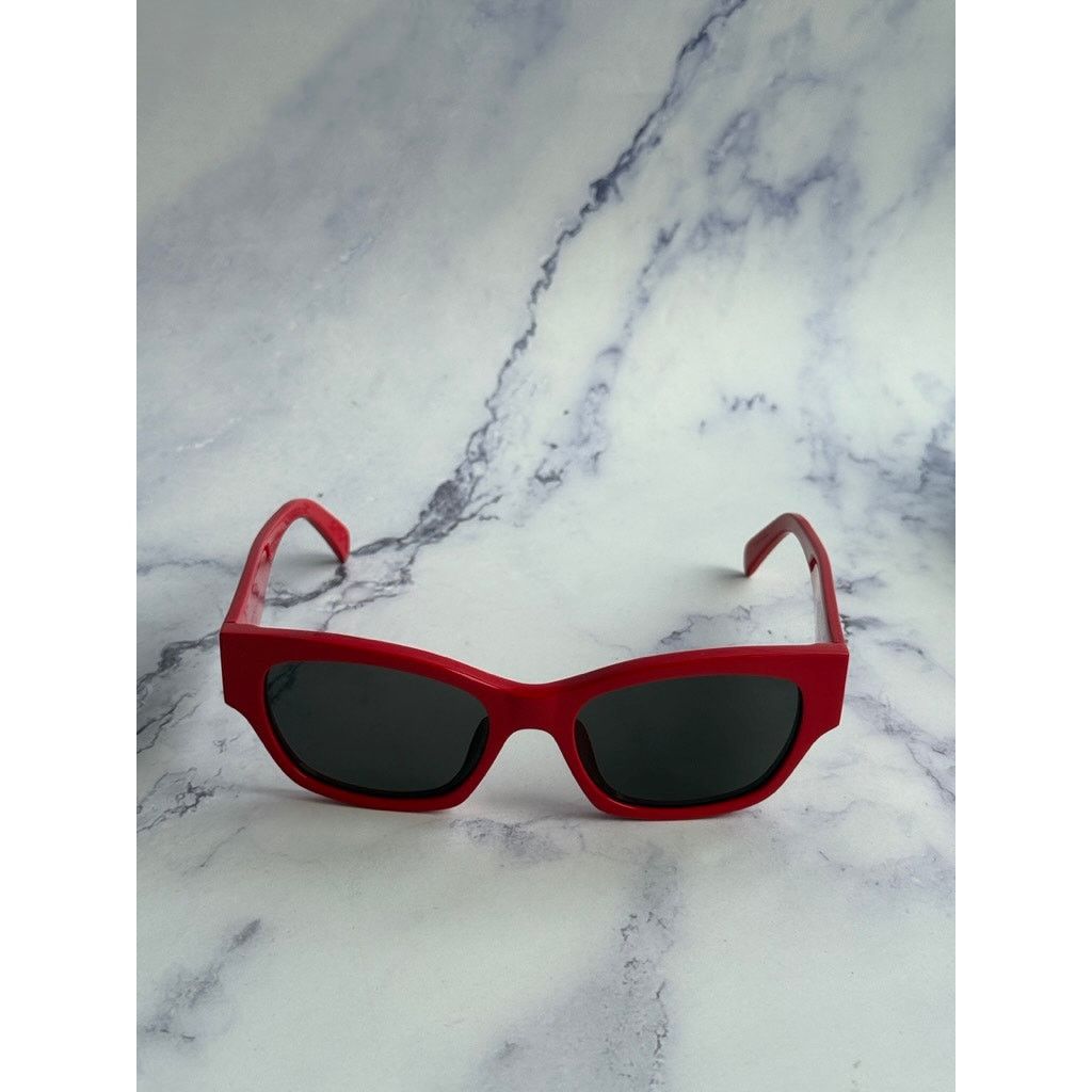 Celine NEW Celine CL40197U Cat Eye Red Logo Sunglasses Size ONE SIZE - 3 Thumbnail