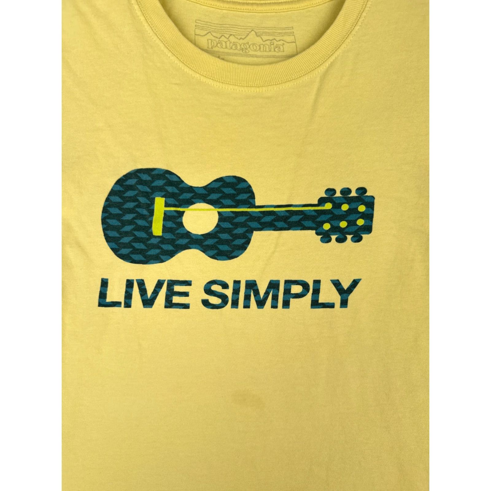Patagonia Patagonia Shirt Men Small Yellow Crew Neck 100% Cotton UKULELE Live Simply READ T-Shirt Logo All Seasons Outdoor Size US S / EU 44-46 / 1 - 6 Thumbnail
