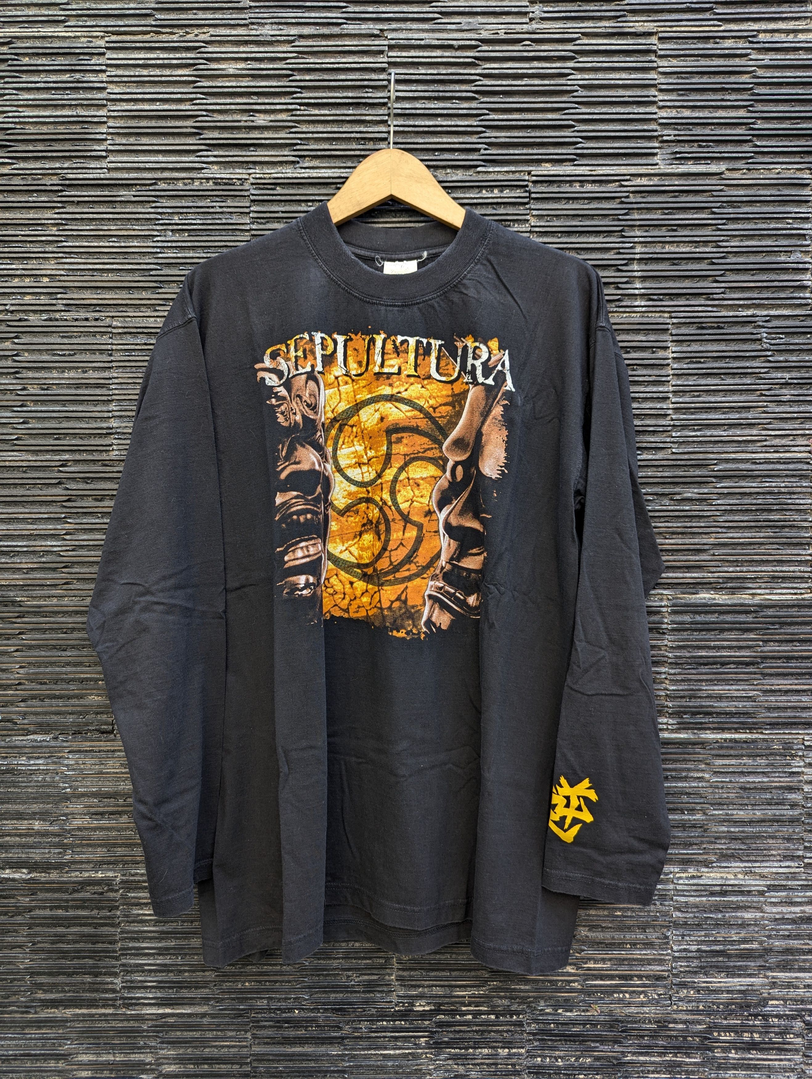 Band Tees Sepultura - Against Size US XL / EU 56 / 4 - 1 Thumbnail