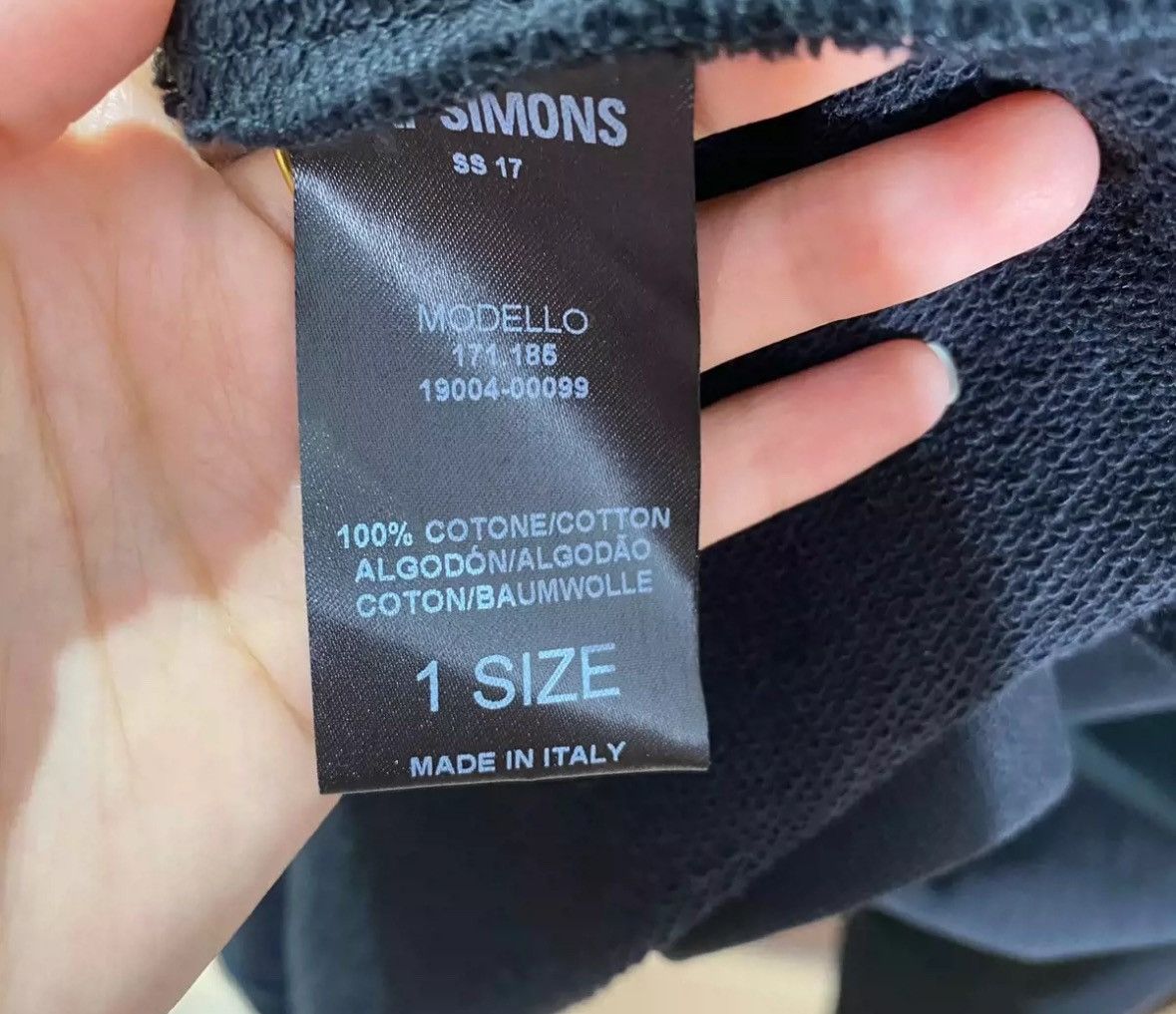 Raf Simons Raf Simons black irregular letter logo tassel hoodie Size US S / EU 44-46 / 1 - 5 Thumbnail