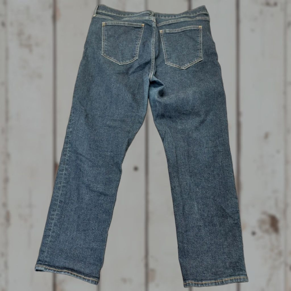 Gap Gap Jeans Women’s 33/16R Blue Denim Stretch Slim Rise Cropped 5-Pocket Denim Jeans Slim Fit Vintage Style 1969 Gap 1969 Womens Size 16R Blue Size 38" / US 16 / IT 52 - 1 Thumbnail