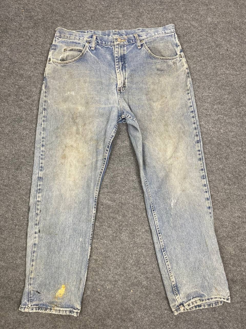 Wrangler vintage wrangler light wash distressed denim nice design Size US 38 / EU 54 - 8 Thumbnail