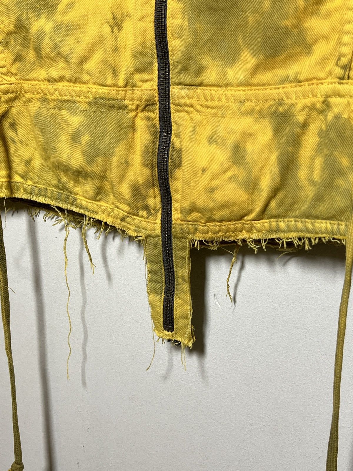 Acne Studios Acne cropped vest in a bold yellow tie-dye Size US S / EU 44-46 / 1 - 5 Thumbnail