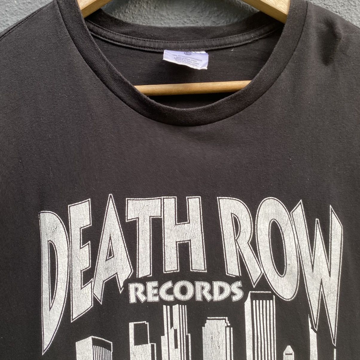 Death Row Records Thrashed Faded Death Row Records ERD GRUNGE Tee Size US L / EU 52-54 / 3 - 3 Thumbnail