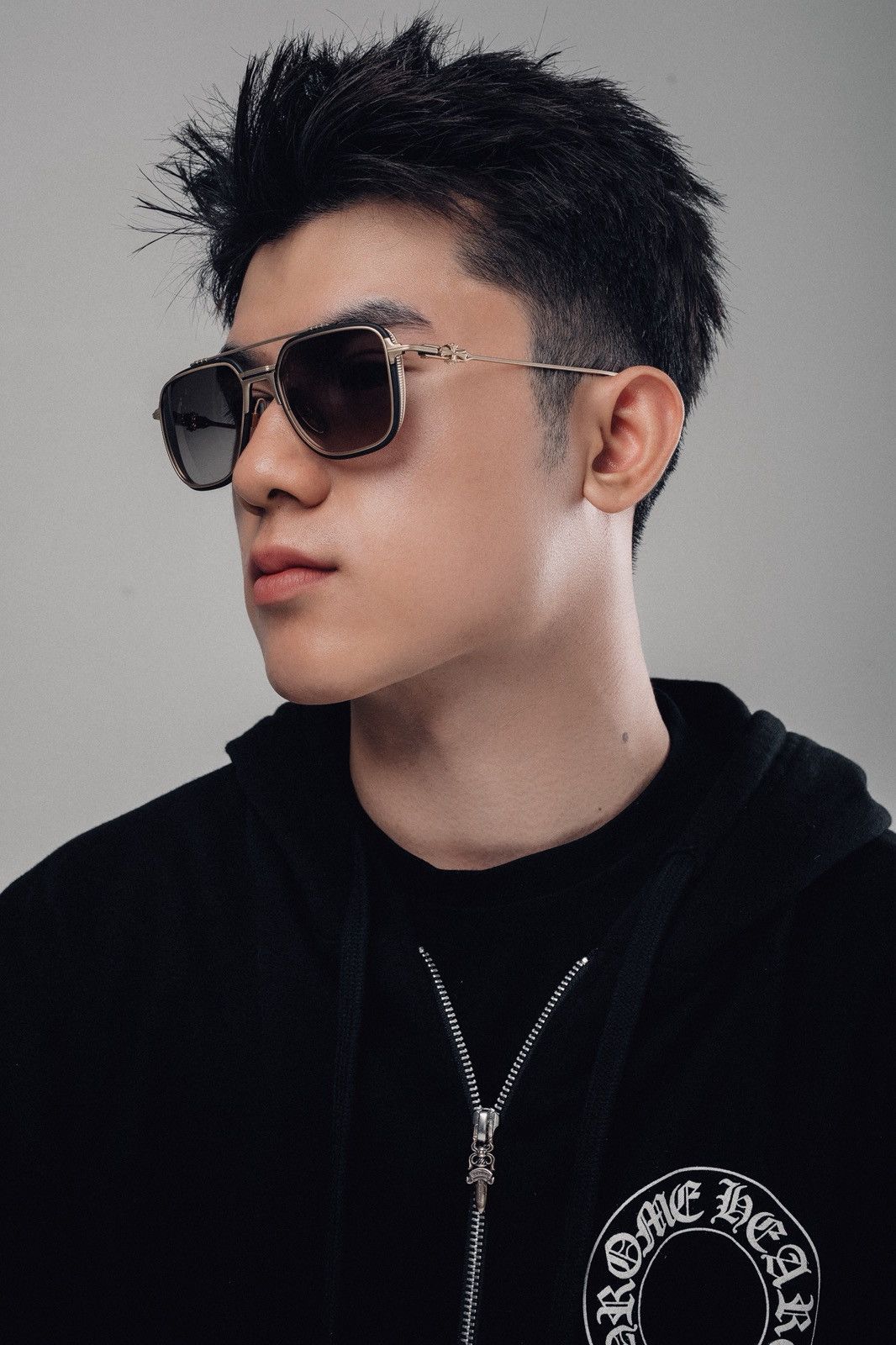 Chrome Hearts CHROME HEARTS HUMPSTER MATTE BLACK/ GOLD PLATED SUNGLASSES Size ONE SIZE - 10 Thumbnail