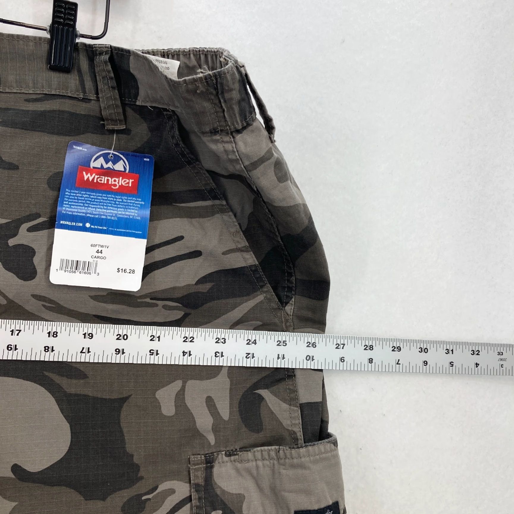 Wrangler Wrangler Cargo Shorts Mens 44 Brown Camouflage Ripstop Baggy Outdoors Hiking NWT Size US 44 / EU 60 - 7 Thumbnail