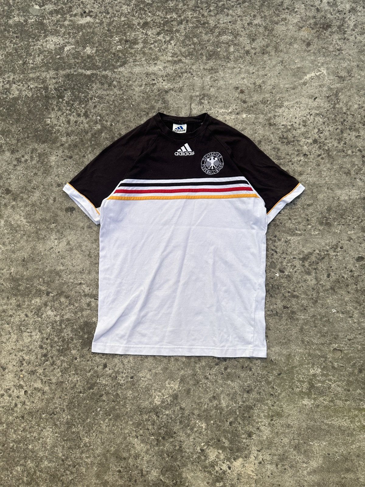 Adidas Vintage Adidas Germany 90s Soccer Jersey T-shirt Rare Casual Size US S / EU 44-46 / 1 - 1 Thumbnail