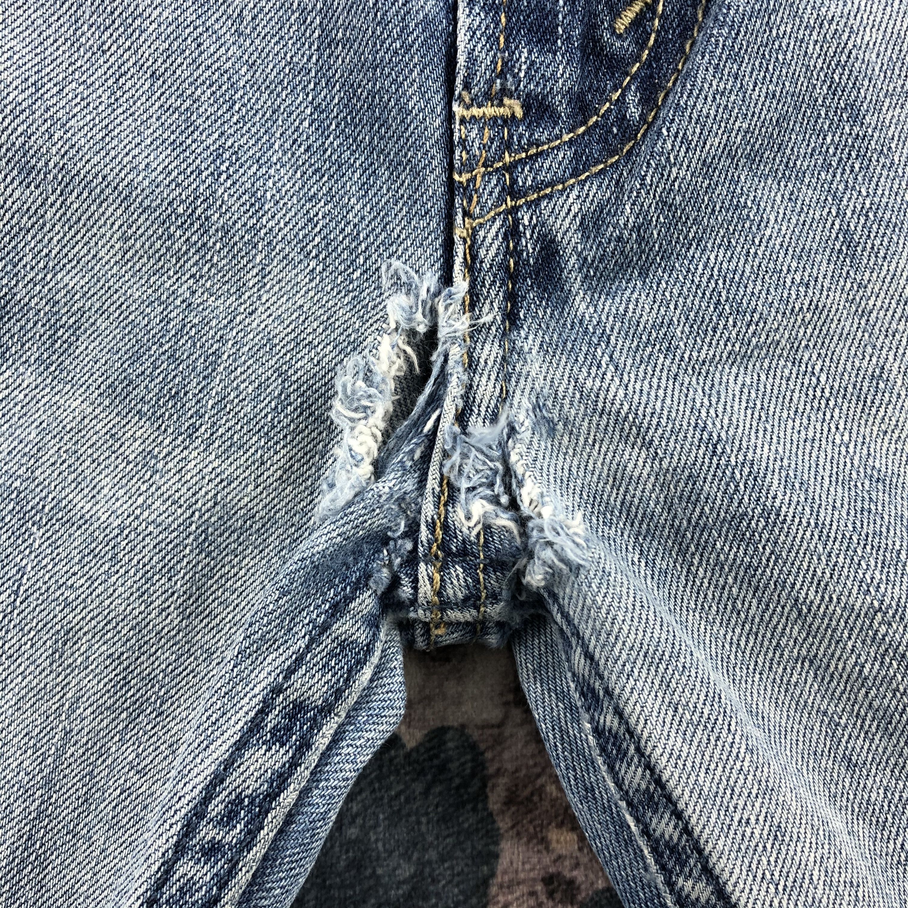 Levi's × Vintage Vintage Light Wash Levis 505 Jeans-JM2682 Size US 29 - 10 Thumbnail