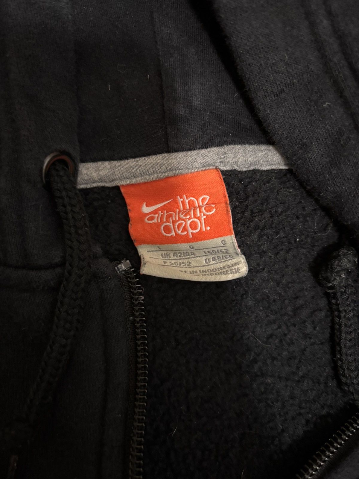 Nike Vintage Nike Y2K Zip Hoodie with Big Embroidered Logo Size US L / EU 52-54 / 3 - 4 Thumbnail