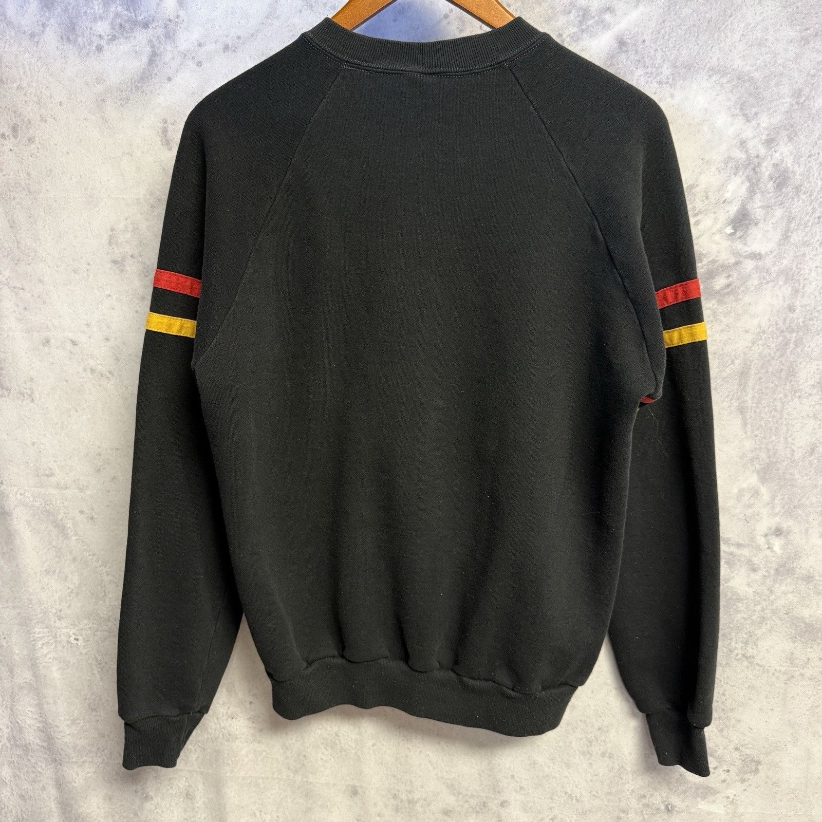 Disney Vintage 80s Disney Mickey Mouse Sweatshirt Mens Large Black Size US L / EU 52-54 / 3 - 2 Thumbnail