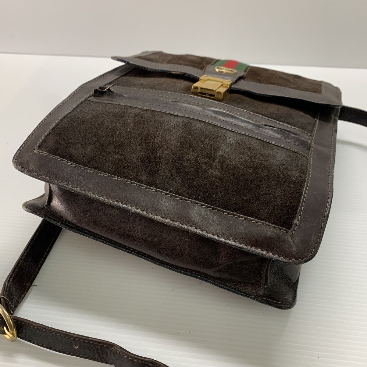 Gucci Gucci Parfums Suede Leather Slingbag Size ONE SIZE - 5 Thumbnail