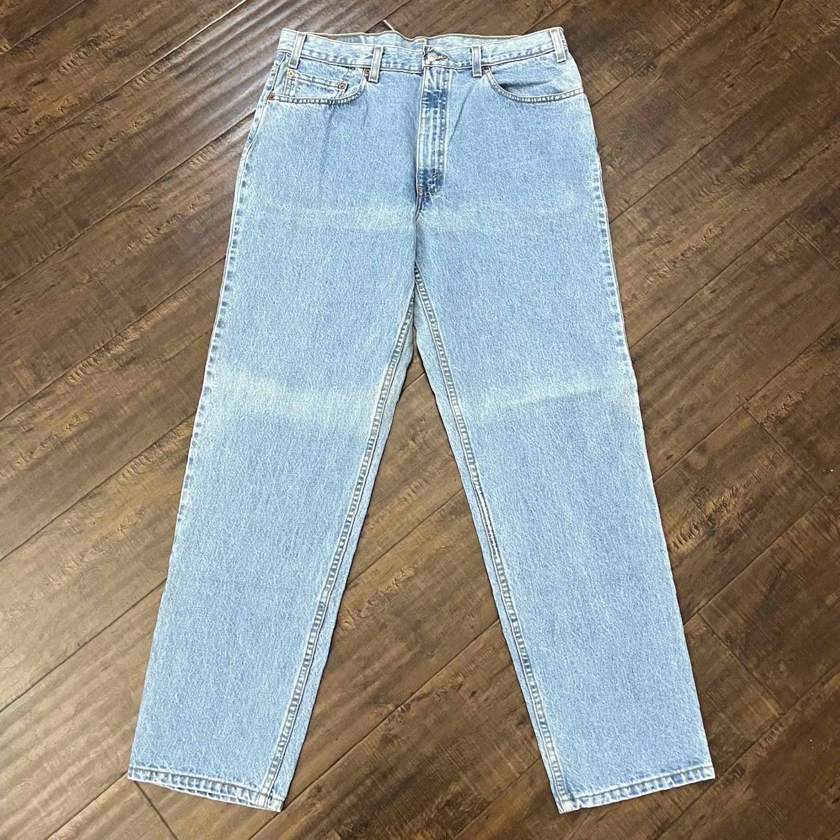 Levi's VINTAGE Levi's 550 Jeans Men 38x32 Light Blue 90s Relaxed Straight Denim Casual Size US 38 / EU 54 - 4 Thumbnail