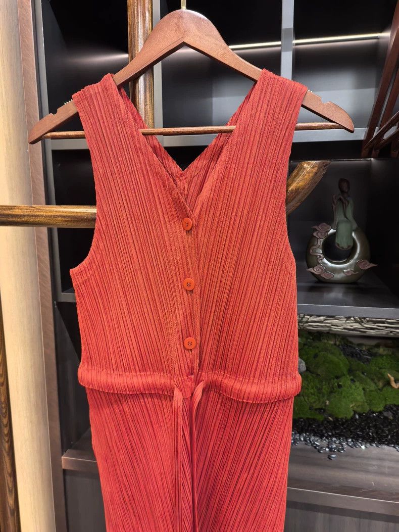 Issey Miyake issey miyake size:1 Red jumpsuit 2506-Nextarrow Size 42" / US 20 - 7 Thumbnail
