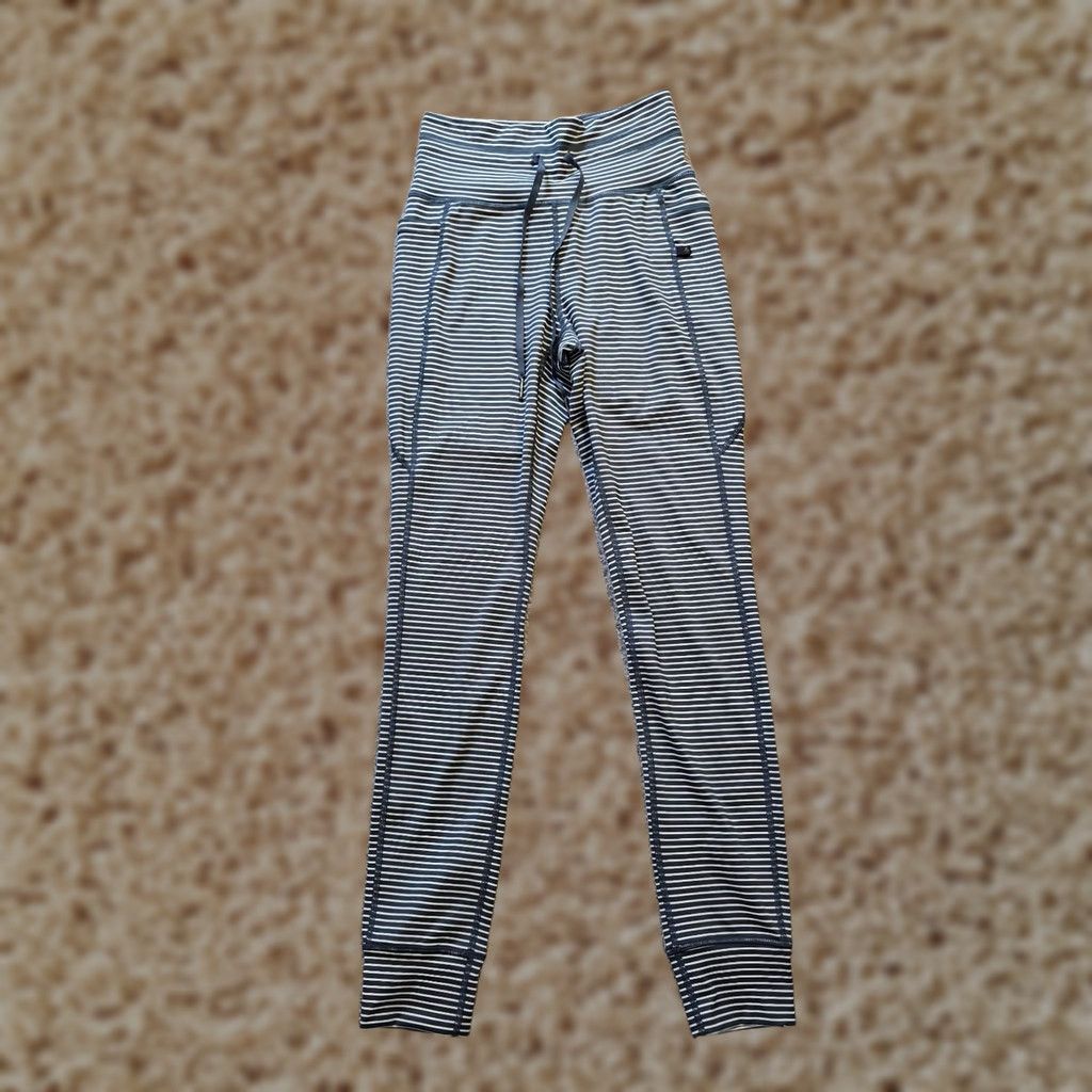 Vintage Halara Pants Womens Size Small Blue Stripe Stretch Jogger High Rise Ankle Casual Size 28" / US 6 / IT 42 - 1 Thumbnail