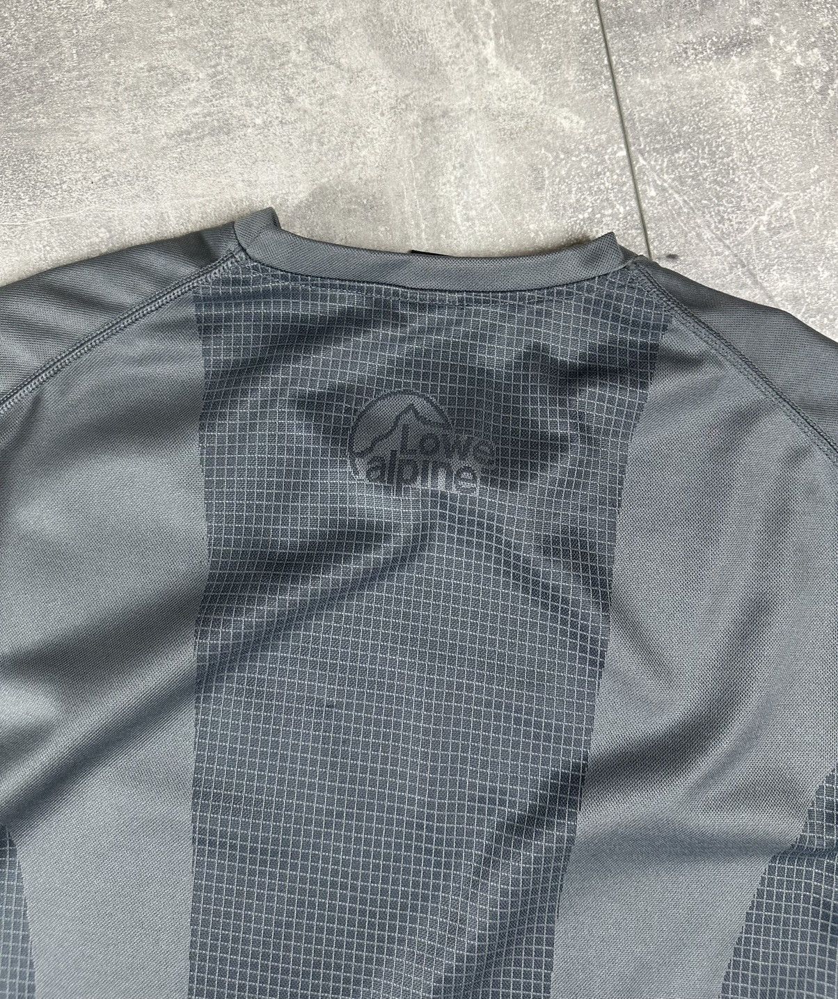 Other Lowe Alpine Dry Zone Outdoor Polyester Small Logo T-Shirt Size US L / EU 52-54 / 3 - 13 Thumbnail