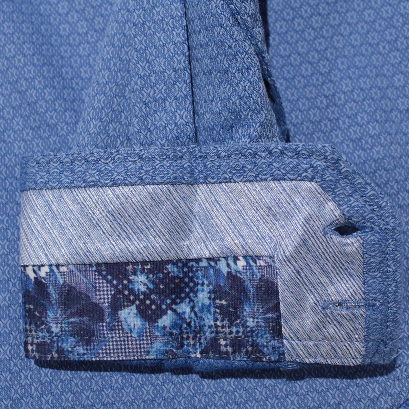 Robert Graham Robert Graham New with tags Shirt Size L US In Blue Size US L / EU 52-54 / 3 - 8 Thumbnail