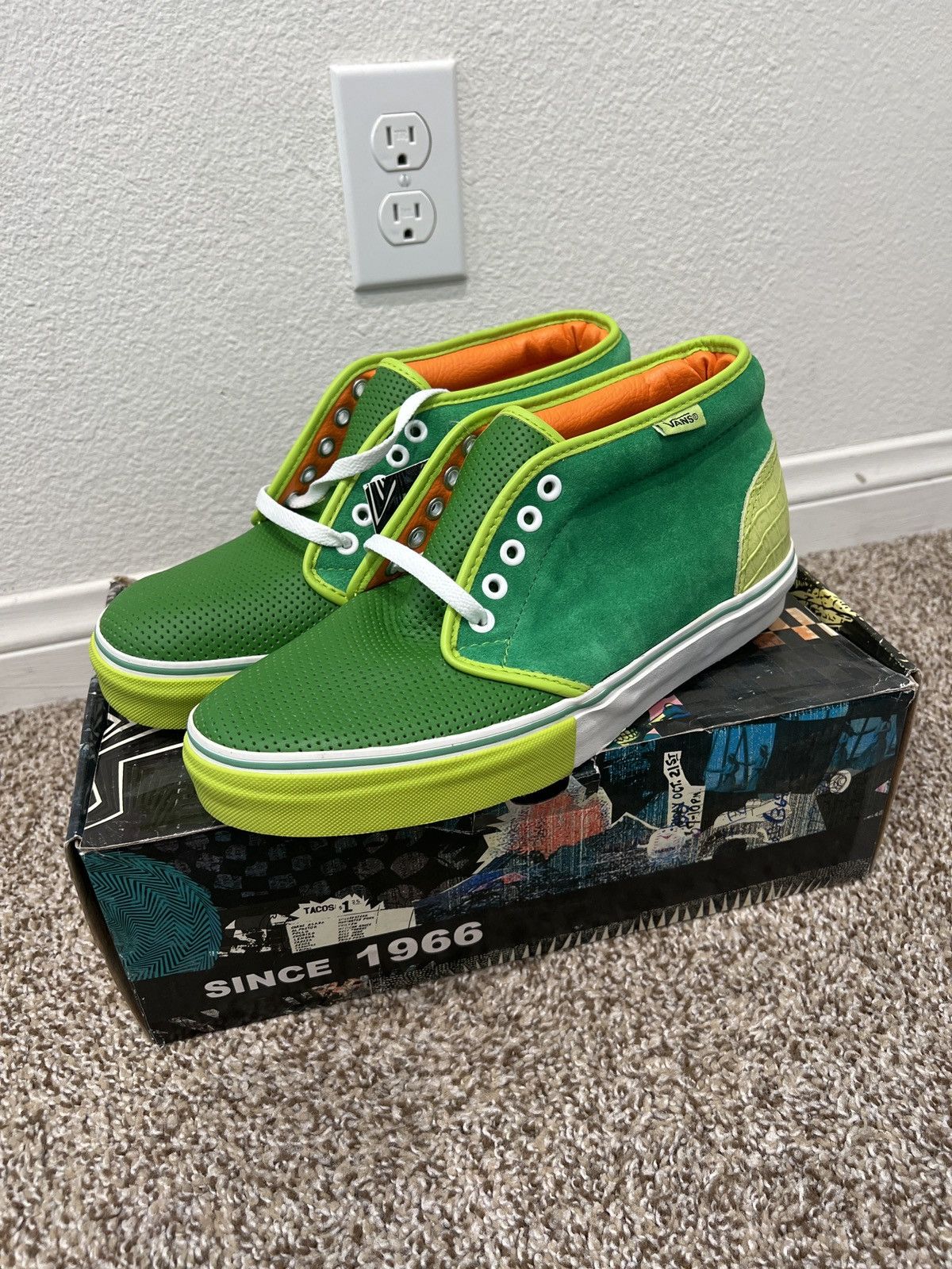 Vans Off the Wall Chukka Boot LX Kicks/HI