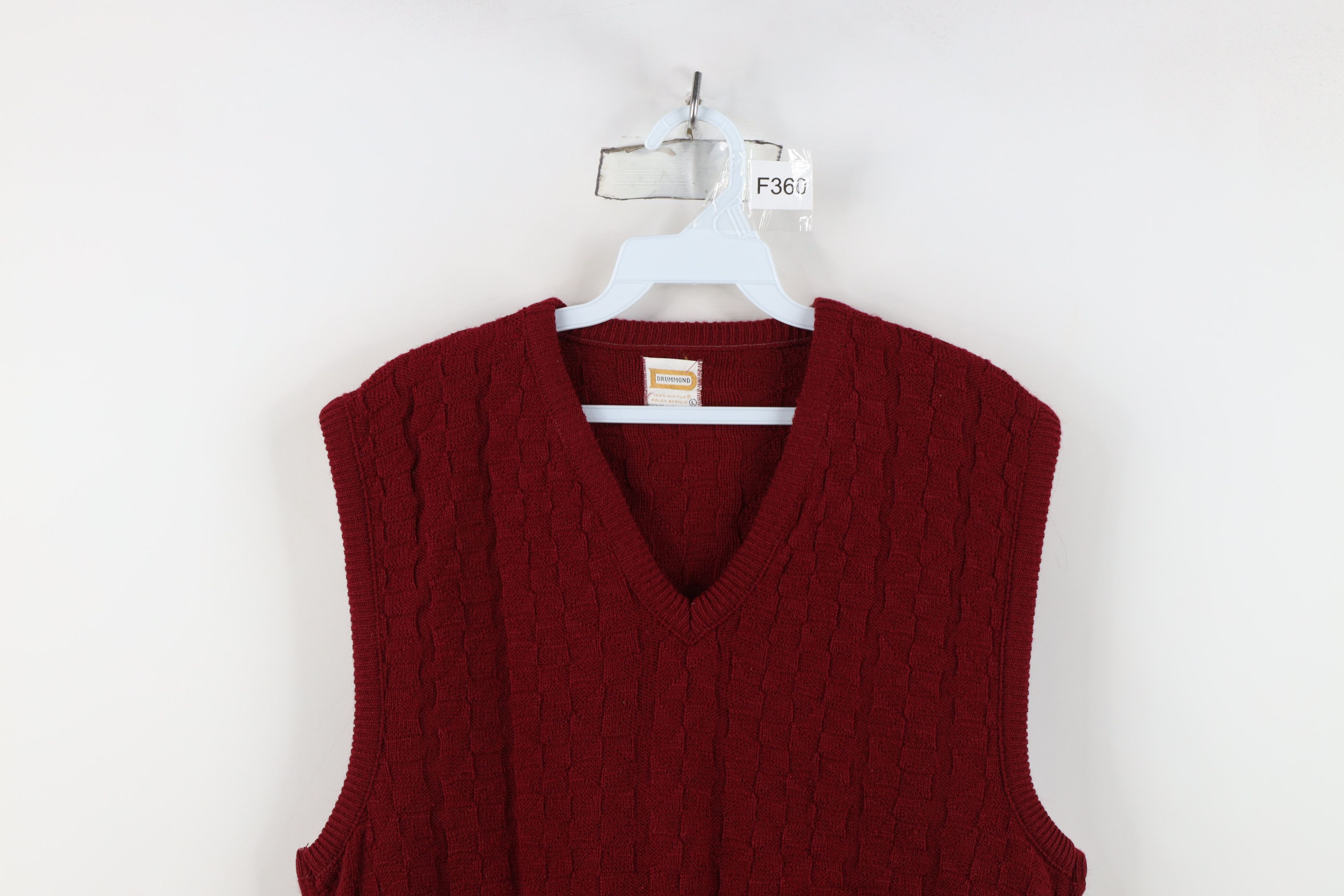 Vintage Vintage 70s Streetwear Weave Knit Blank Sweater Vest Red USA Size US L / EU 52-54 / 3 - 2 Thumbnail