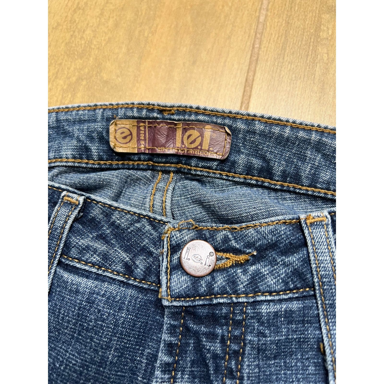 Vintage Vintage L.E.I Y2K Low Rise Flare Jean Women Sz 5 boho retro Size 27" / US 4 / IT 40 - 4 Thumbnail