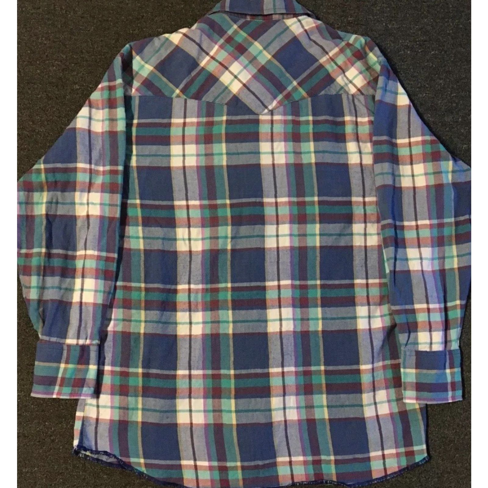 Wrangler VINTAGE Wrangler Flannel Pearl Snap Shirt XL Blue Cotton 80s 90s Western USA Grunge Cowboy Aztec Shirt Mens Size US XL / EU 56 / 4 - 2 Thumbnail