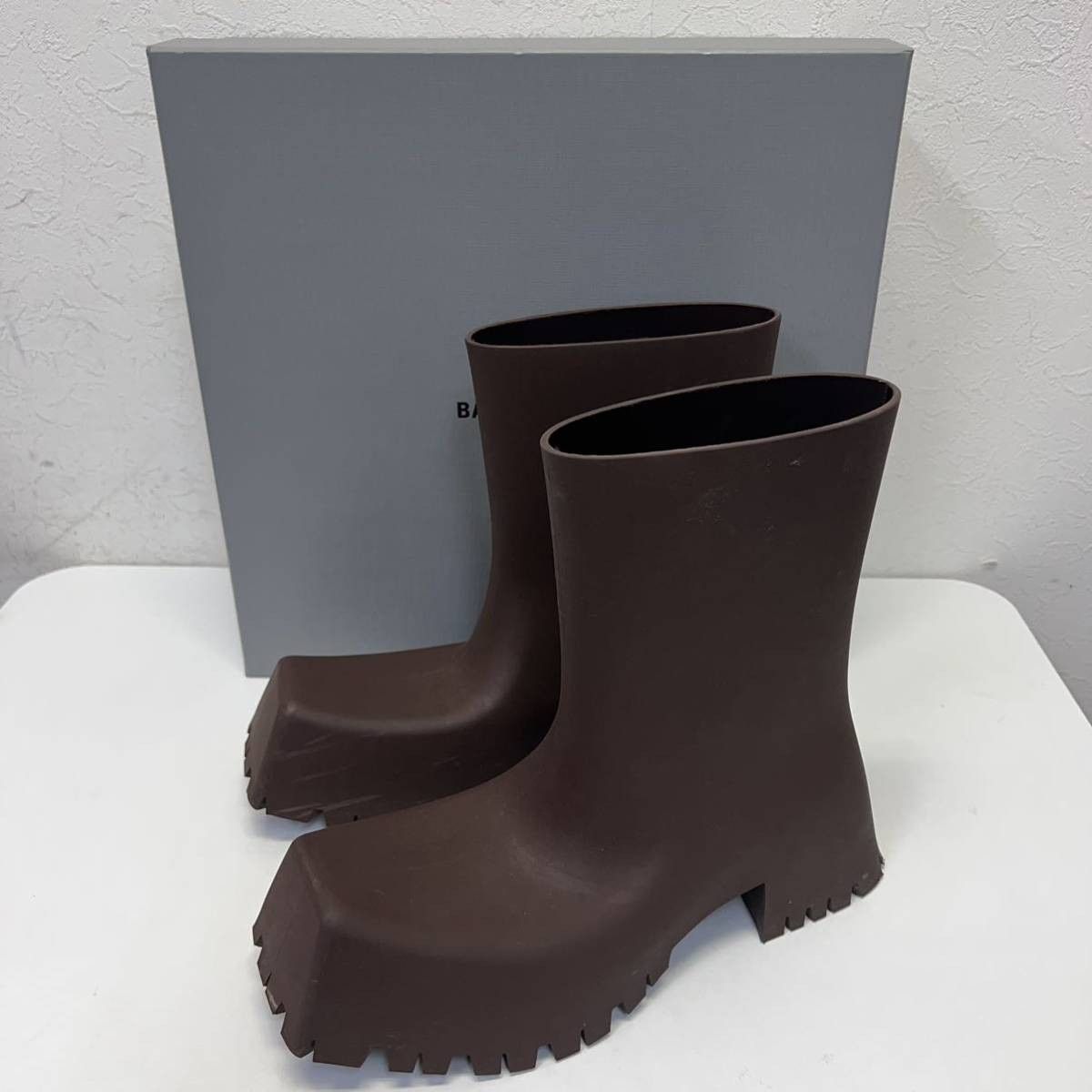 Balenciaga Trooper Rubber Boots in brown Size US 11 / EU 44 - 1 Preview