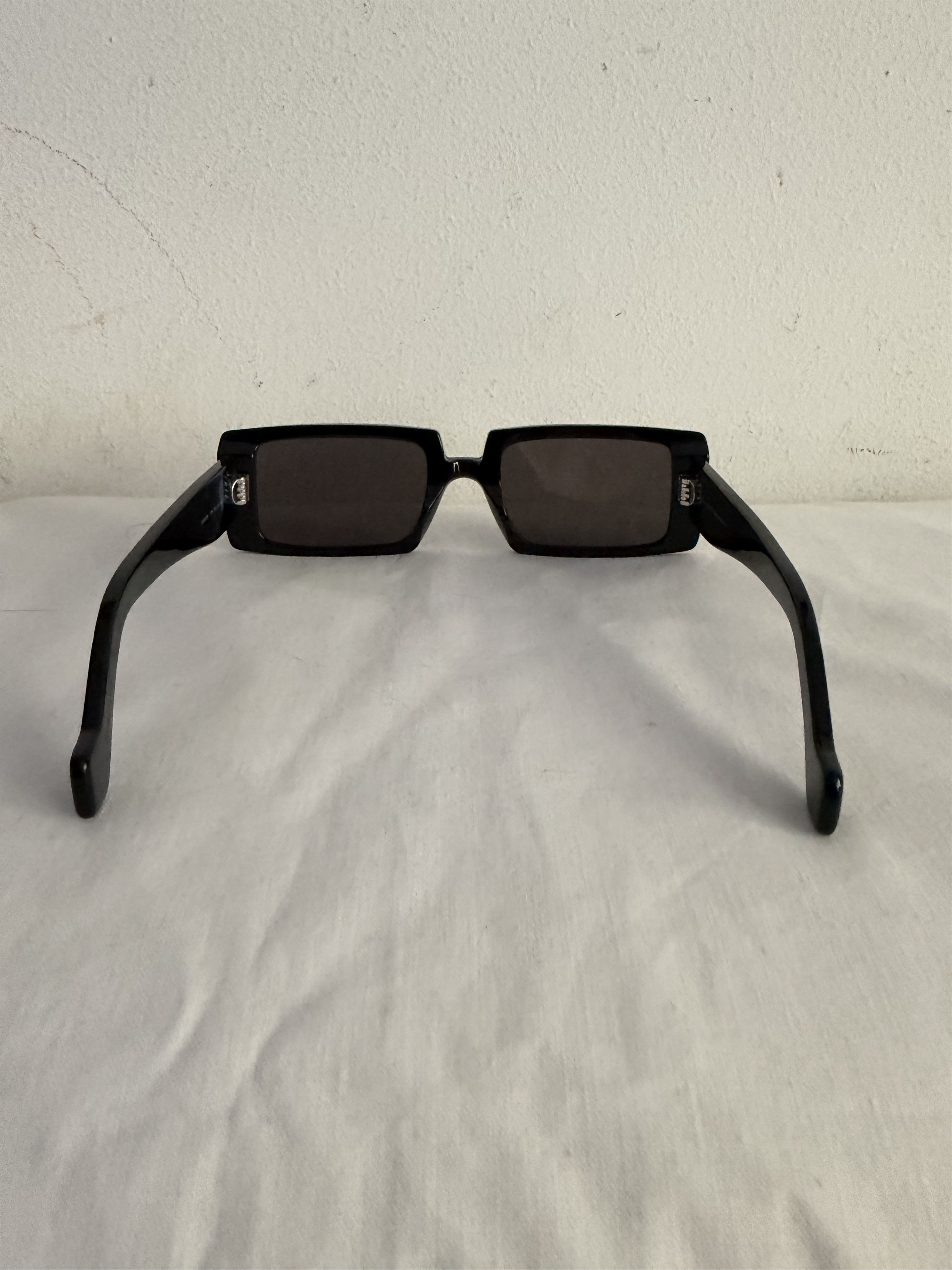 Loewe "Anagram" Rectangular Sunglasses (LW40028I) Size ONE SIZE - 9 Thumbnail