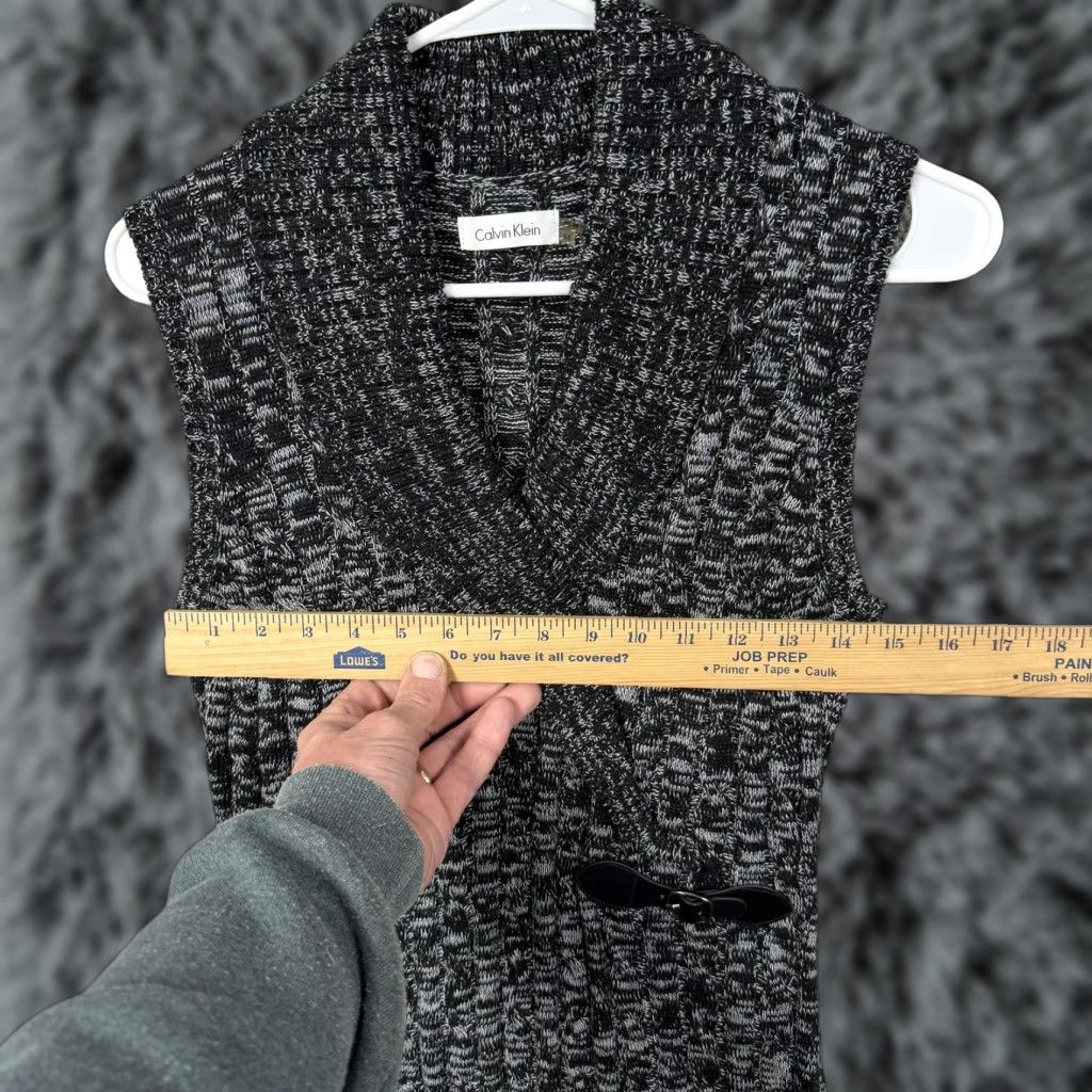Calvin Klein Calvin Klein Sweater Dress M Black Knit Marled Buckle Office Chic Casual Sleeveless V-Neck Knee Length Women Size M / US 6-8 / IT 42-44 - 1 Thumbnail