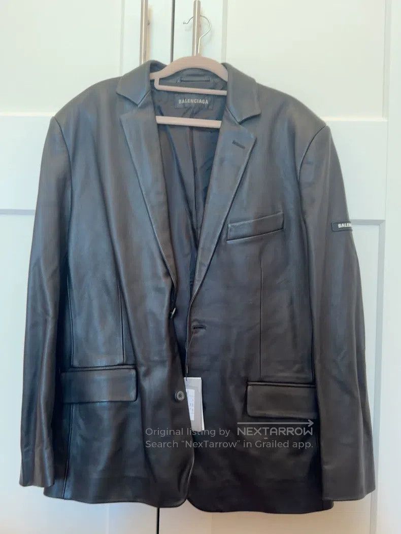 Balenciaga Balenciaga Lamb Leather Shoulder Logo Suit Size XXS / US 00 / IT 34 - 1 Thumbnail
