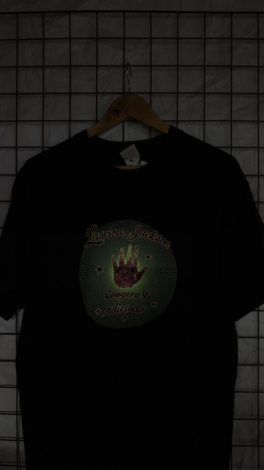 Band Tees vintage 90's luscious jackson "glow in the dark" band tee Size US L / EU 52-54 / 3 - 2 Thumbnail