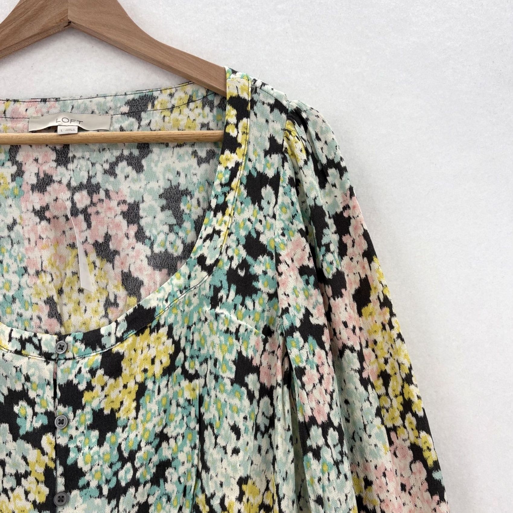 Loft Loft Womens Large Multicolor Floral Scoop Neck Button Front Long Sleeve Size L / US 10 / IT 46 - 2 Thumbnail