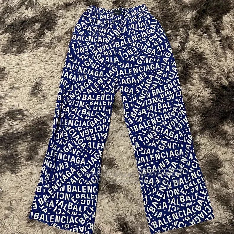 Balenciaga Balenciaga Full logo barrage silk pants Size US 36 / EU 52 - 1 Thumbnail