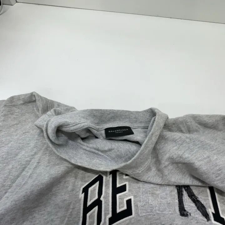 Balenciaga Balenciaga Balenciaga Be Kind Logo Short Sleeve TShirt -25 Size US L / EU 52-54 / 3 - 5 Thumbnail