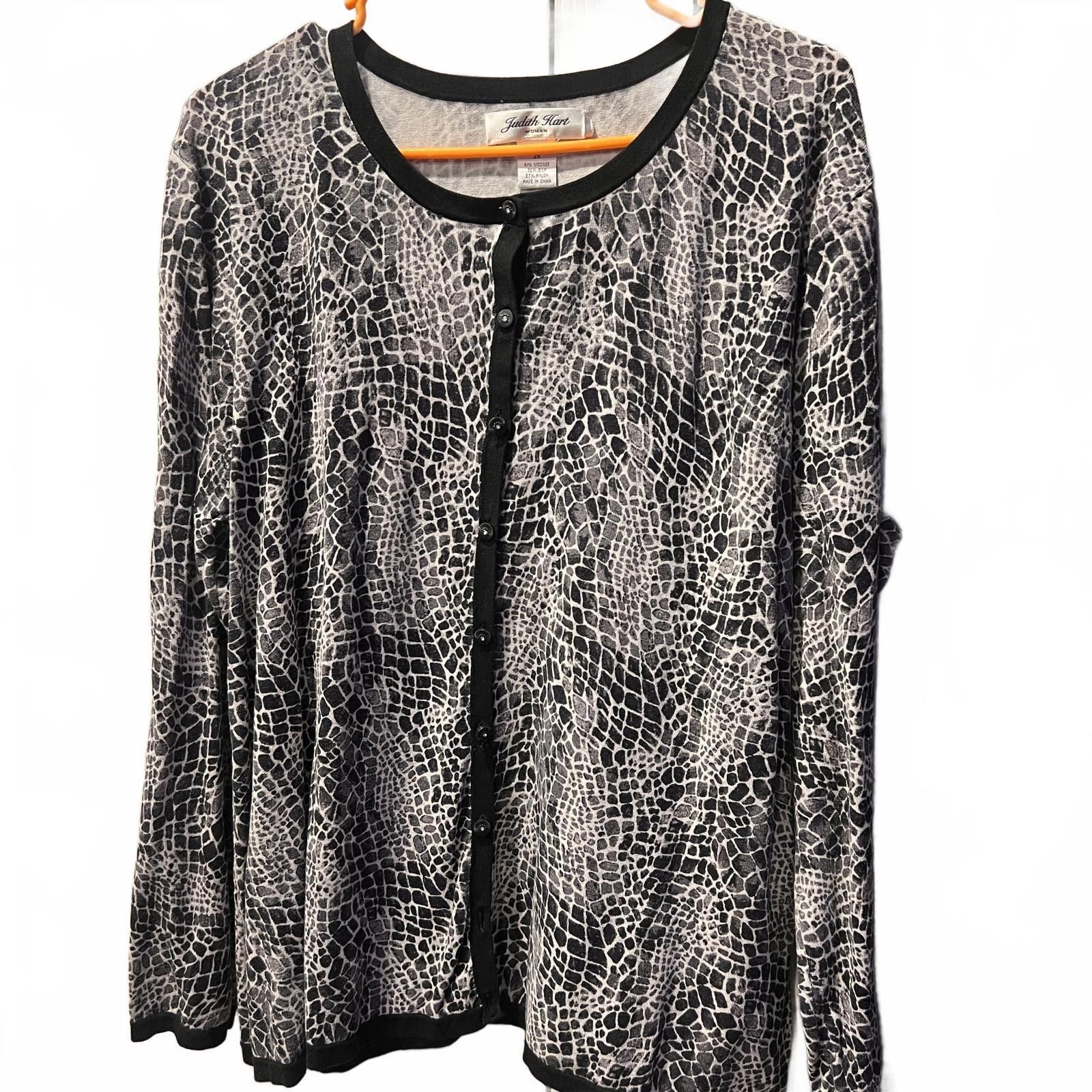 Other Judith Hart Woman 2X Black and White Patterned Button-Up Top Size XXL / US 16-18 / IT 52-54 - 1 Thumbnail