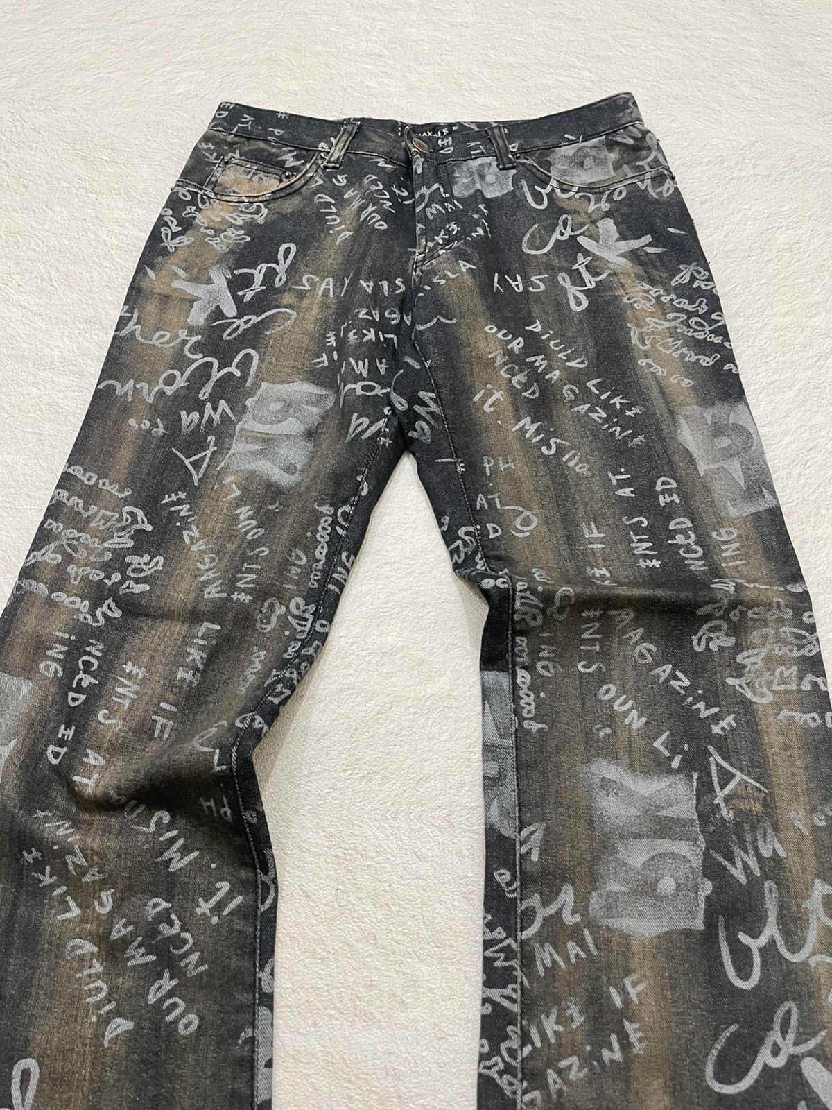 If Six Was Nine 2000s Graffiti Print Flared Jeans Y2K Size 28" / US 6 / IT 42 - 3 Thumbnail