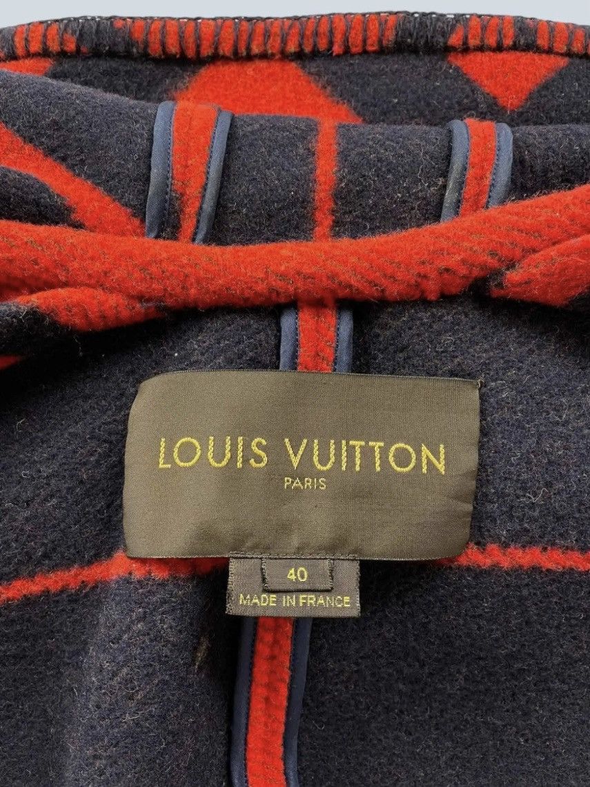 Louis Vuitton Louis Vuitton Karakoram wool poncho, 40 fr. Size M / US 6-8 / IT 42-44 - 6 Thumbnail