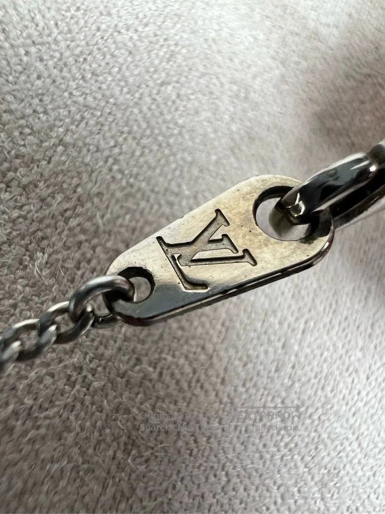 Louis Vuitton louis vuitton ocean series necklace. Size ONE SIZE - 4 Thumbnail