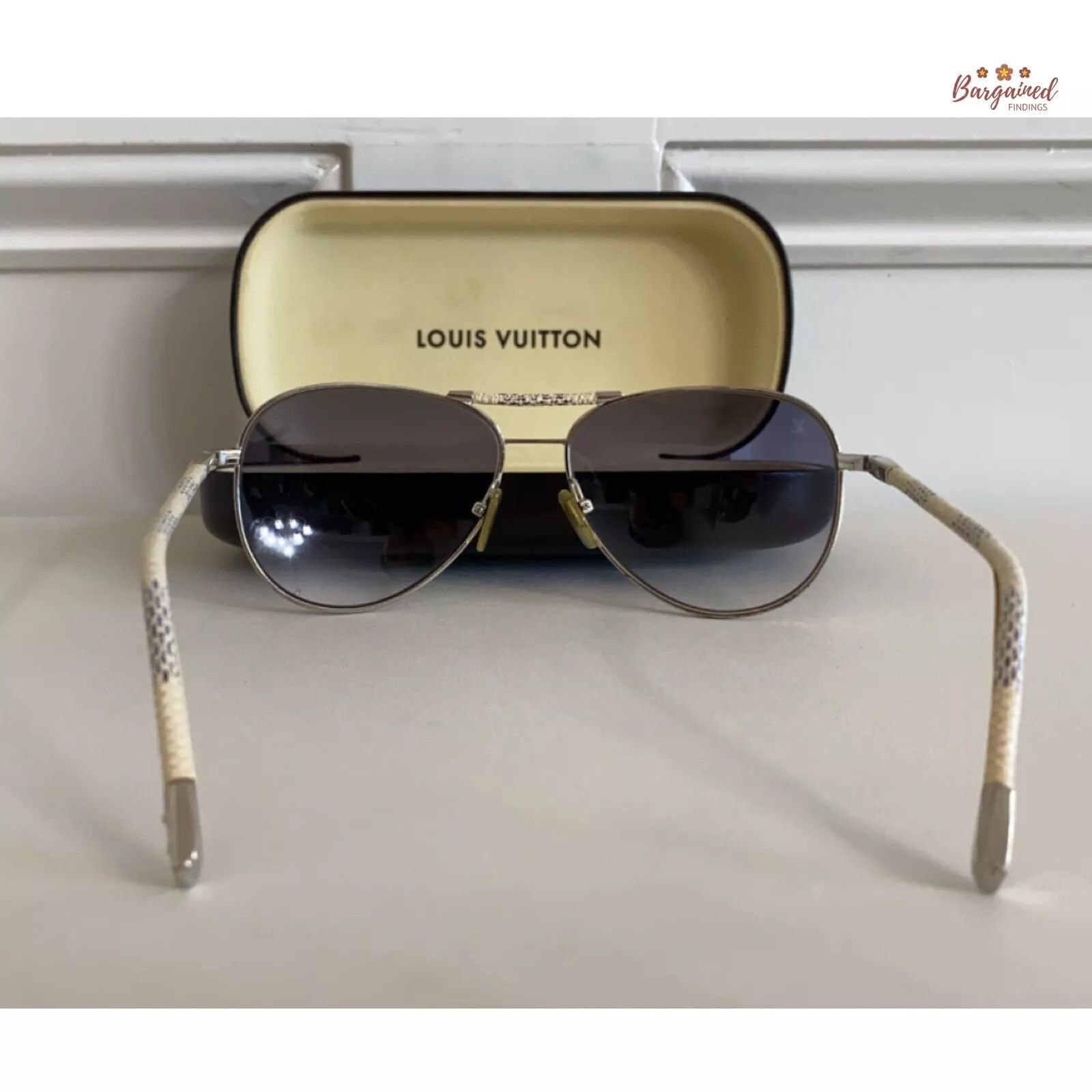 Louis Vuitton LOUIS VUITTON Damier Azur Conspiration Pilote Sunglasses Size ONE SIZE - 8 Thumbnail