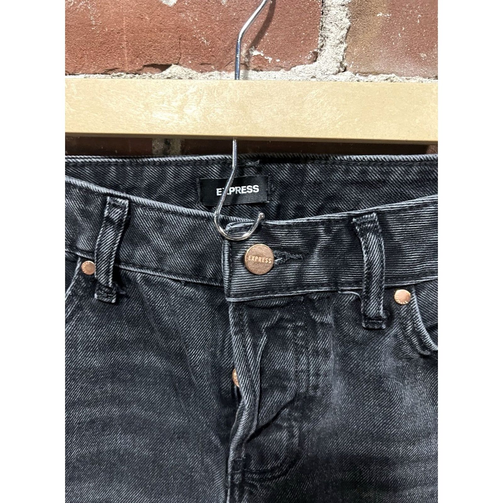 Express Express Jeans Women's 2R Black Relaxed Straight Low Rise Jeans Size 26" / US 2 / IT 38 - 2 Thumbnail