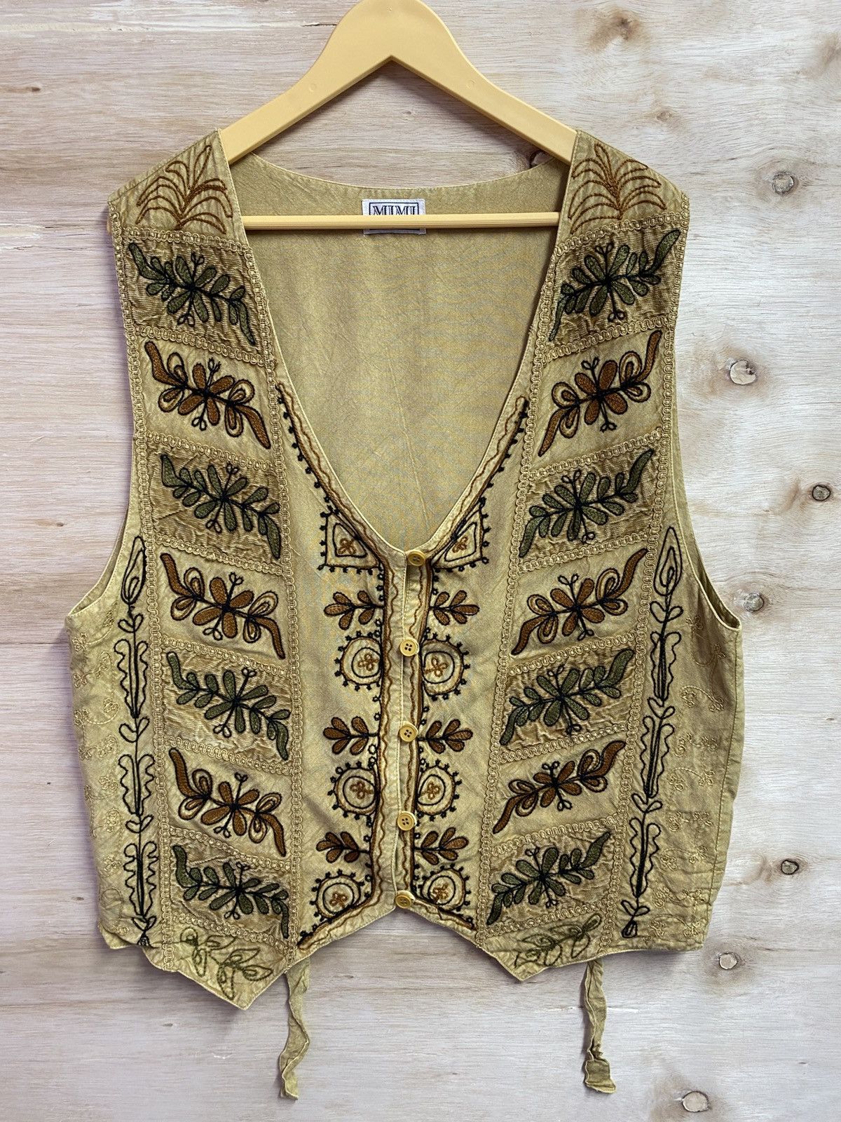 Other vintage-style 100% rayon embroidered vest,style garment. Size 38R - 1 Thumbnail
