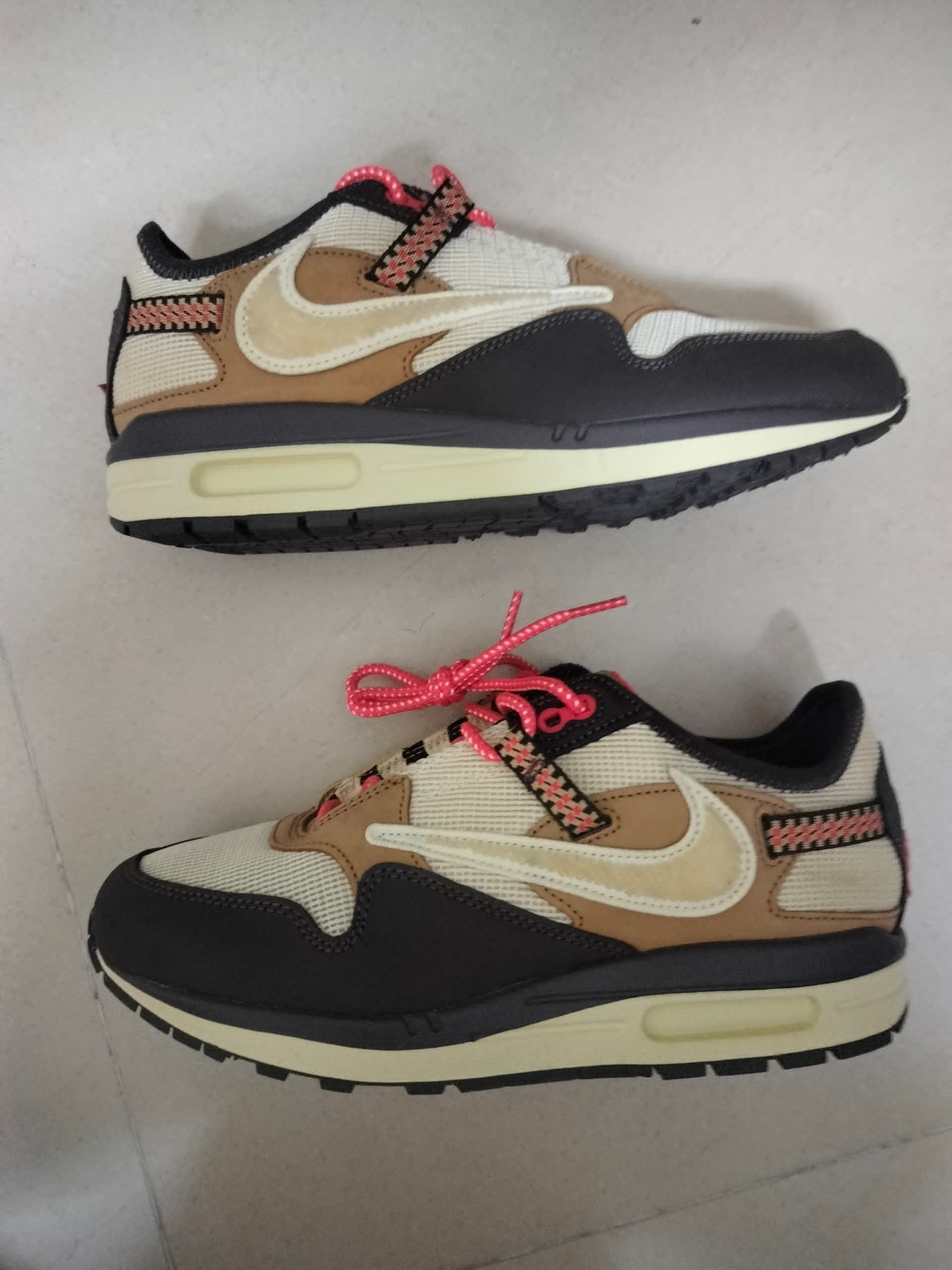 Nike × Travis Scott Nike Airmax Travis Scott🔥lemon drop .Wheat Size US 7.5 / EU 40-41 - 5 Thumbnail