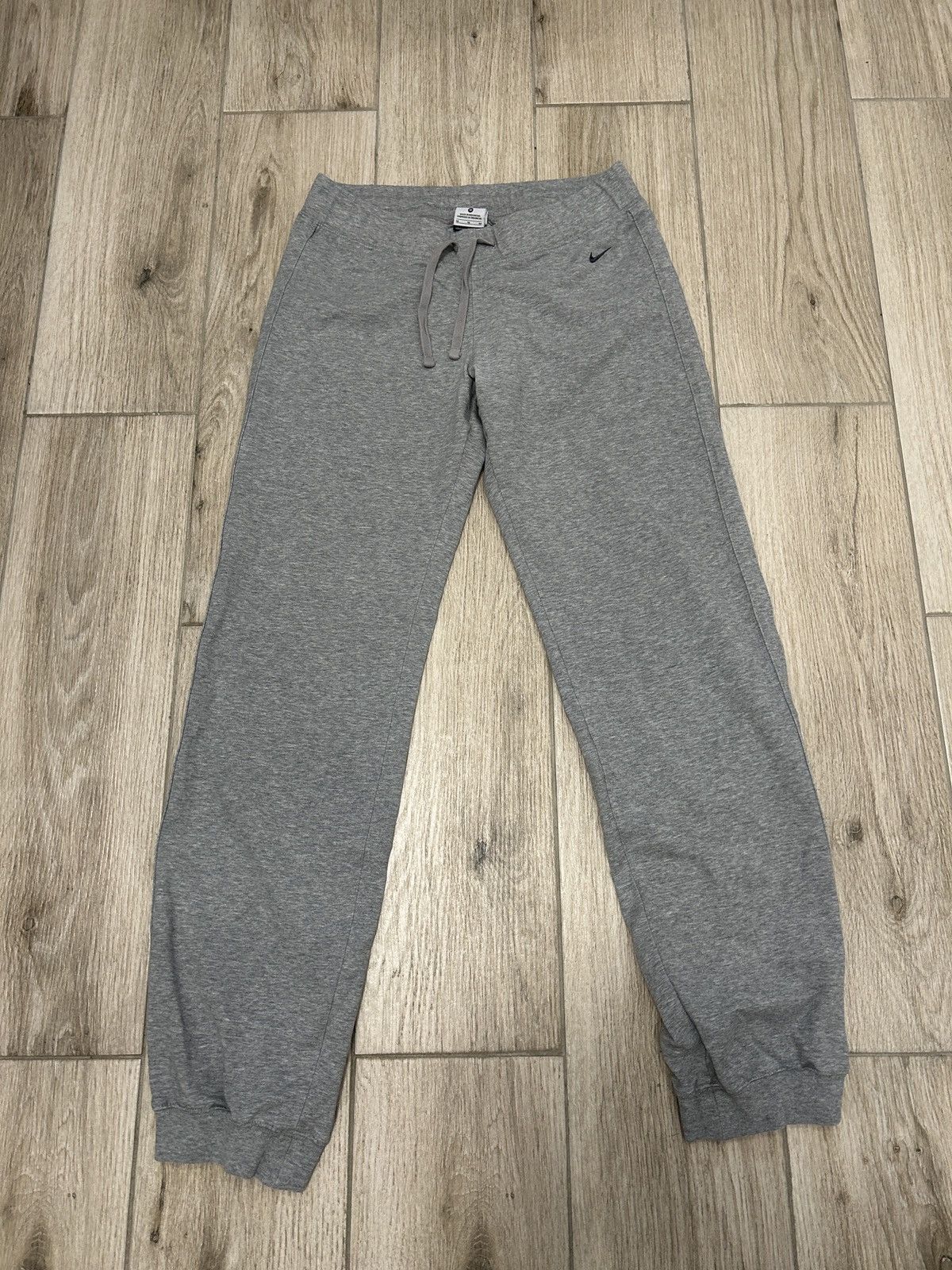 Nike Nike sweatpants Size 27" / US 4 / IT 40 - 2 Thumbnail