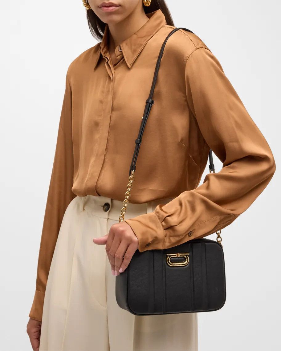 Salvatore Ferragamo o1s1rm0924 Size: OS / CC Embosse Crossbody Bag in Black Size ONE SIZE - 2 Thumbnail