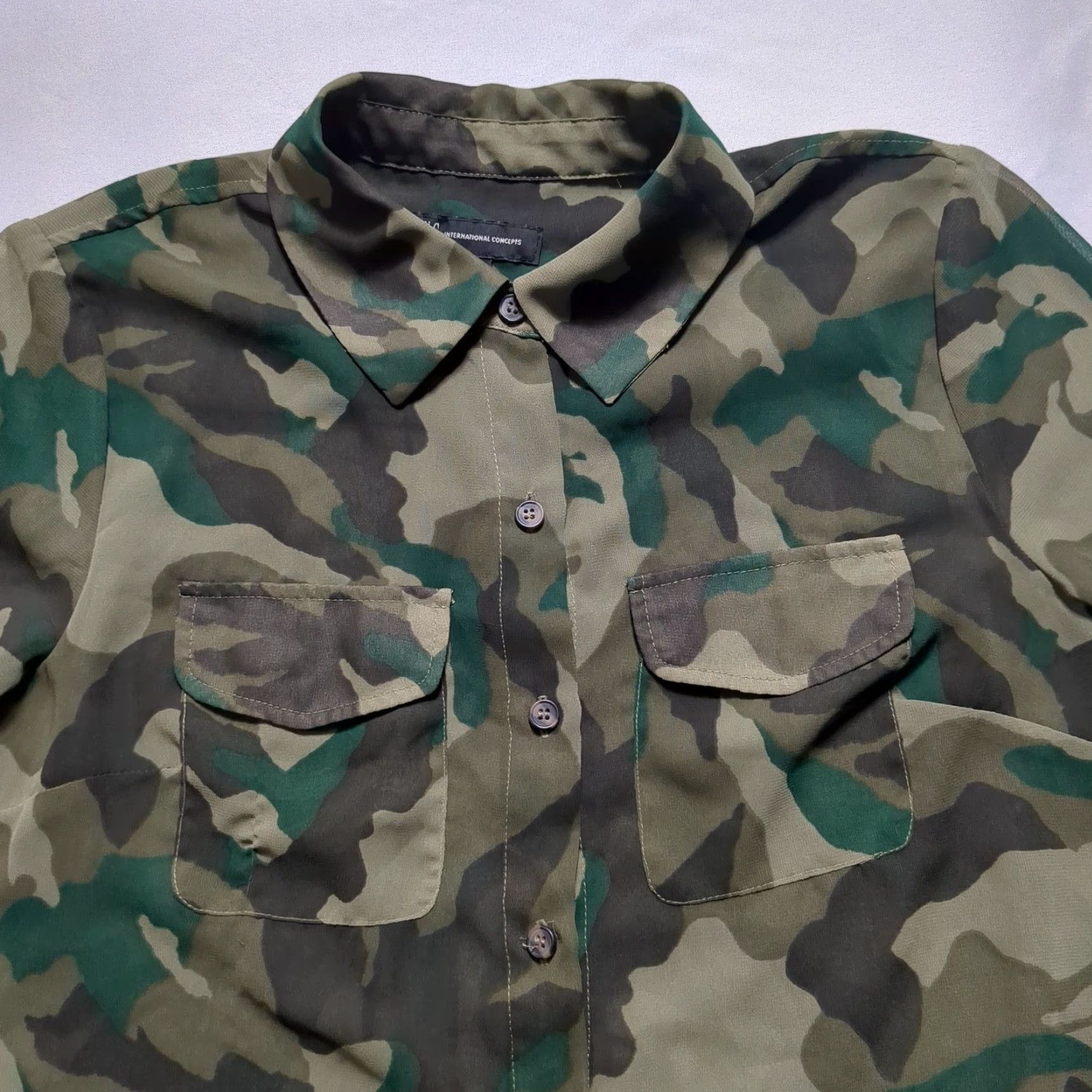 Vintage INC International Concepts Women Shirt Camouflage Button-Down Green Small Semi-Sheer Long Sleeve Button-Up Lightweight Pockets Casual Shirt Womens Size S / US 4 / IT 40 - 3 Thumbnail