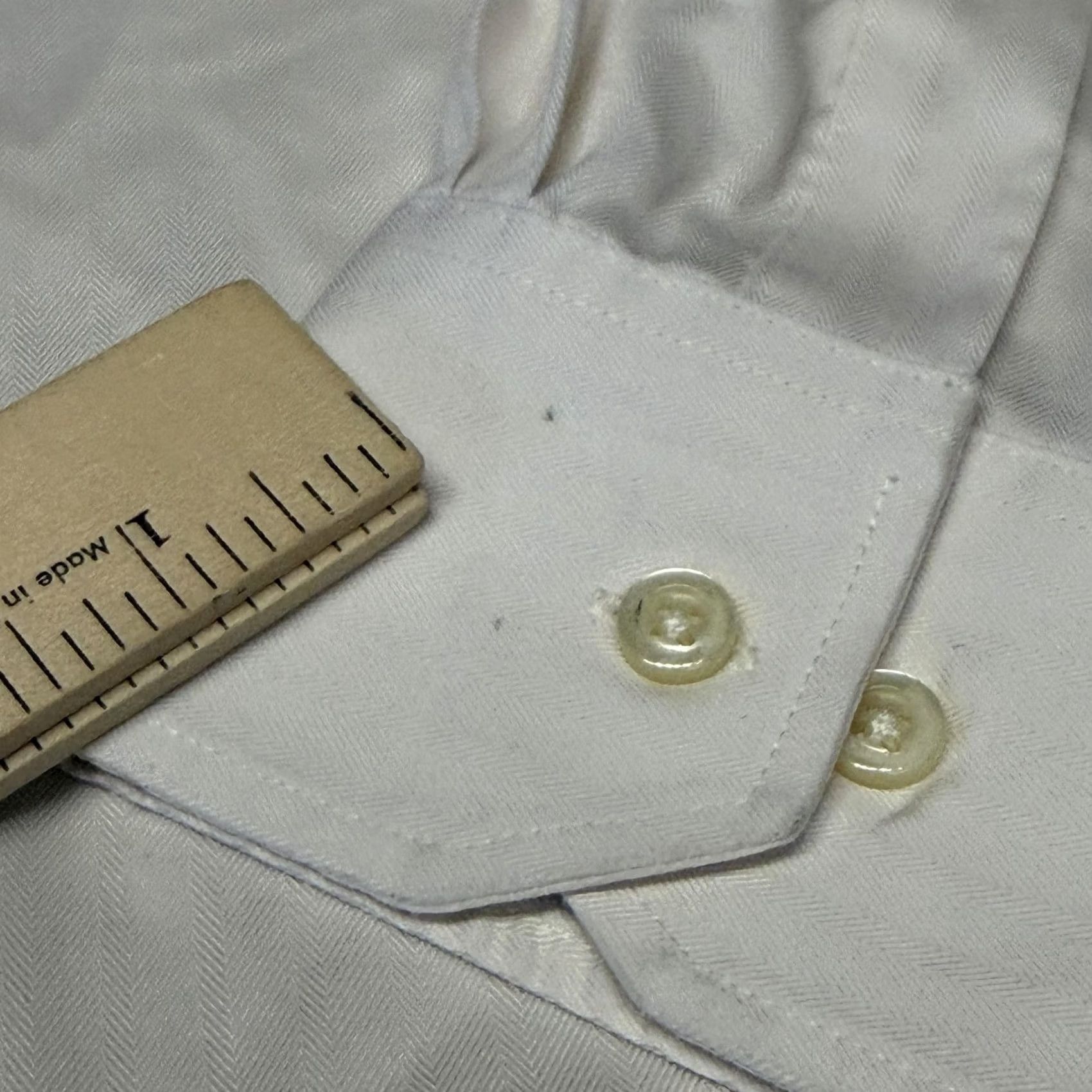 Joseph Abboud Joseph Abboud Shirt Mens 16.5 Beige Long Sleeve Non Iron Cotton Herringbone Size US XL / EU 56 / 4 - 3 Thumbnail