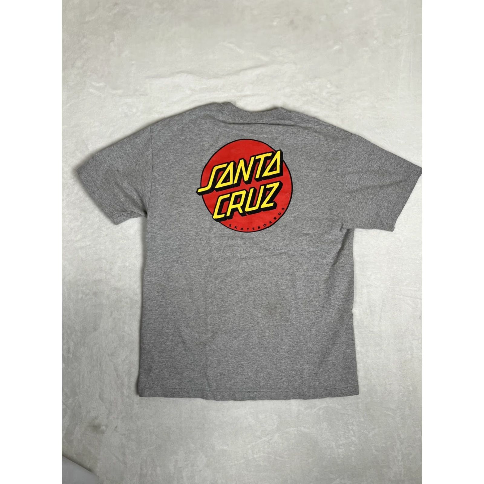 Vintage VINTAGE Santa Cruz T-Shirt Shirt Medium Gray OG Logo 90s Beach Men Mens Short Sleeve Crew Neck Cotton Vintage 2000s Y2K All Seasons Size US M / EU 48-50 / 2 - 5 Thumbnail