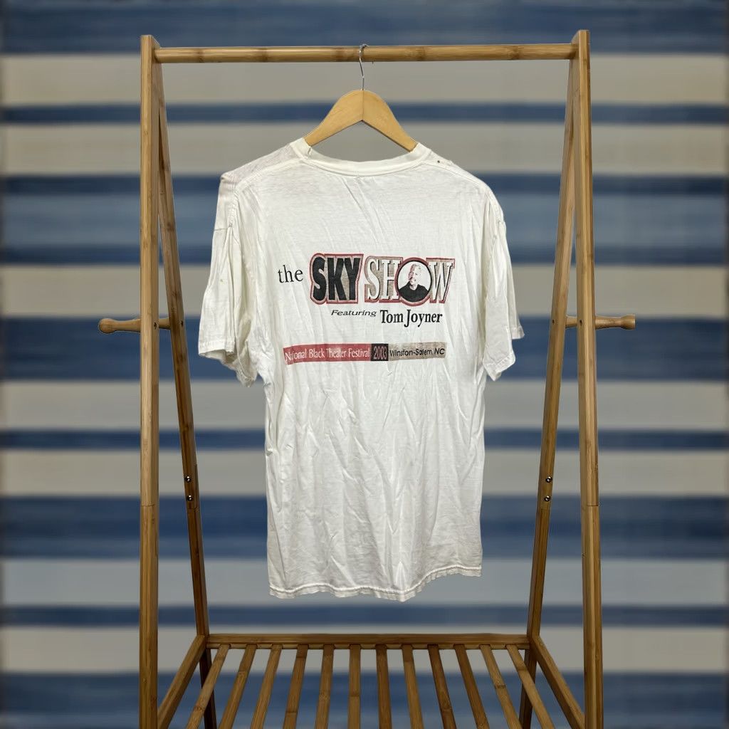 Hanes VTG 97.1 QMG Radio Station R&B Soul Worn Cotton Thrashed T-Shirt Size L Shirt Mens White Distressed 90s Size US L / EU 52-54 / 3 - 1 Thumbnail