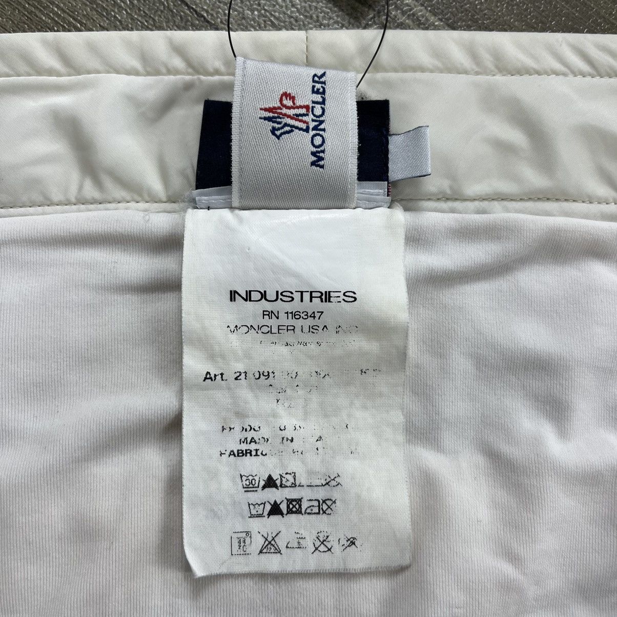 Moncler Vintage Moncler Swimwear Swem Short Pants Luxury Size US 31 - 12 Thumbnail