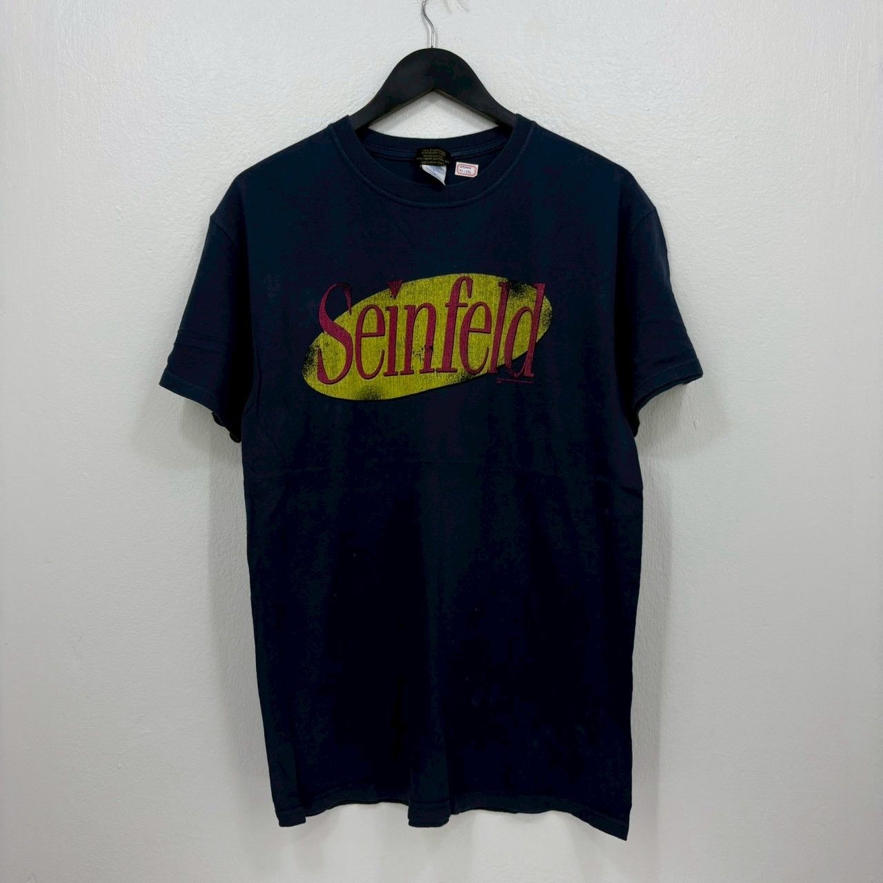 Vintage Vintage 00s Seinfeld shirt size M wts03 Size US M / EU 48-50 / 2 - 2 Thumbnail